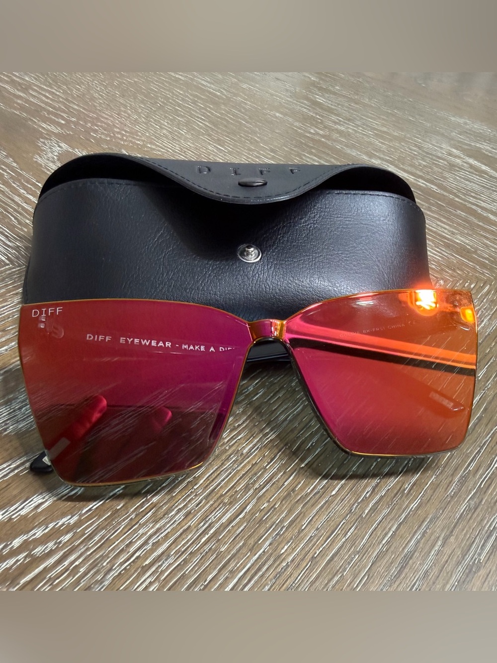 DIFF Eyewear Goldie Sunglasses